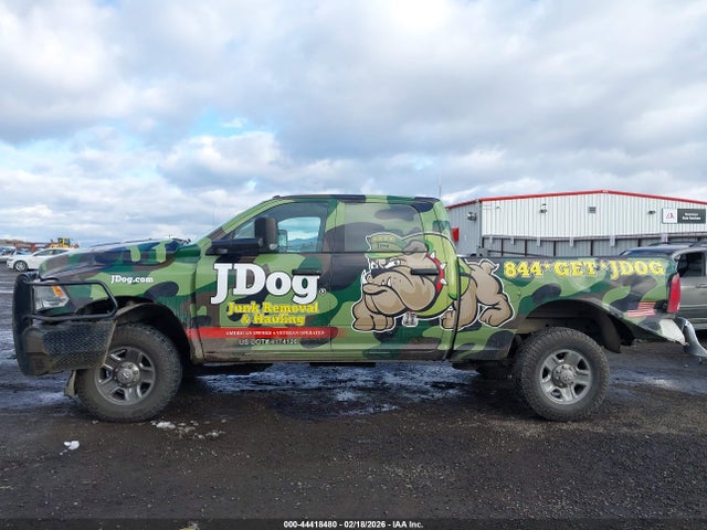 3C6UR5CL7JG342379 RAM 2500 Tradesman 4x4 6&#039;4 Box