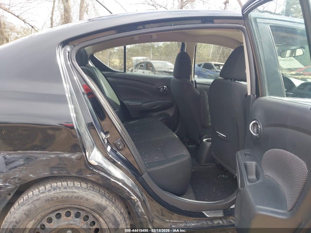 3N1CN7AP8HL890722 Nissan Versa 1.6 Sv