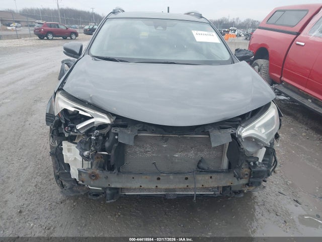 Aukcja sprzedaży 2018 Toyota Rav4 Limited, vin: JTMDFREV0JJ730236, numer aukcji: 44418584