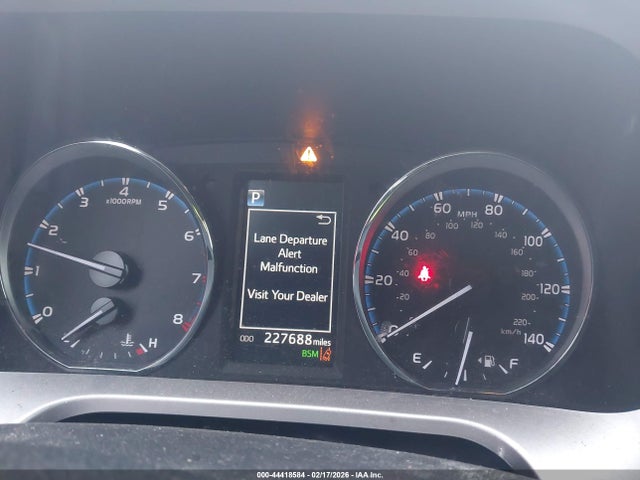 Aukcja sprzedaży 2018 Toyota Rav4 Limited, vin: JTMDFREV0JJ730236, numer aukcji: 44418584