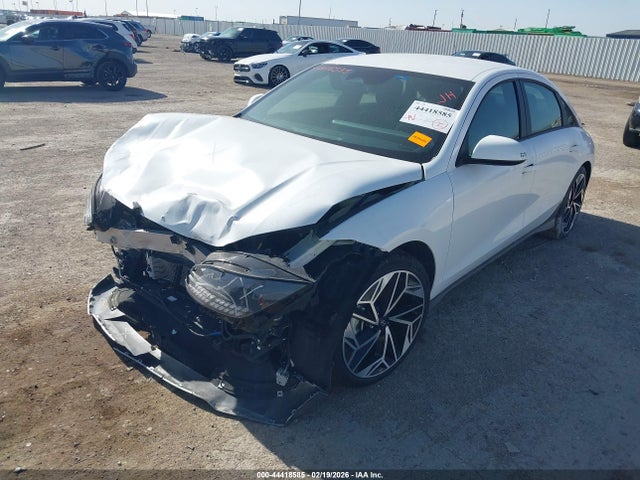 2023 HYUNDAI IONIQ 6 KMHM34AA5PA024656 Photo 1