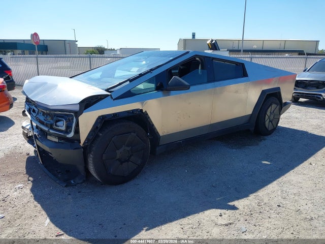 2024 TESLA CYBERTRUCK 7G2CEHED5RA011044 Photo 1