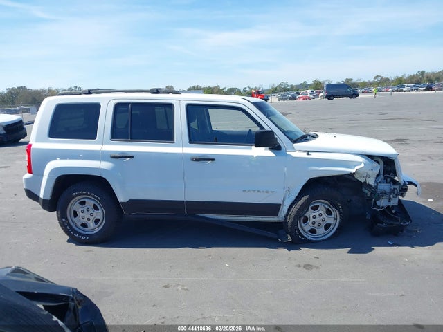 44418636 :رقم المزاد ، 1C4NJPBB6GD576303 vin ، 2016 Jeep Patriot Sport مزاد بيع