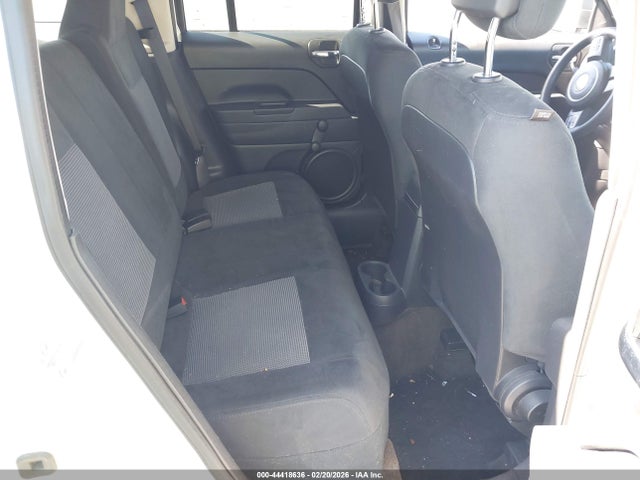 44418636 :رقم المزاد ، 1C4NJPBB6GD576303 vin ، 2016 Jeep Patriot Sport مزاد بيع