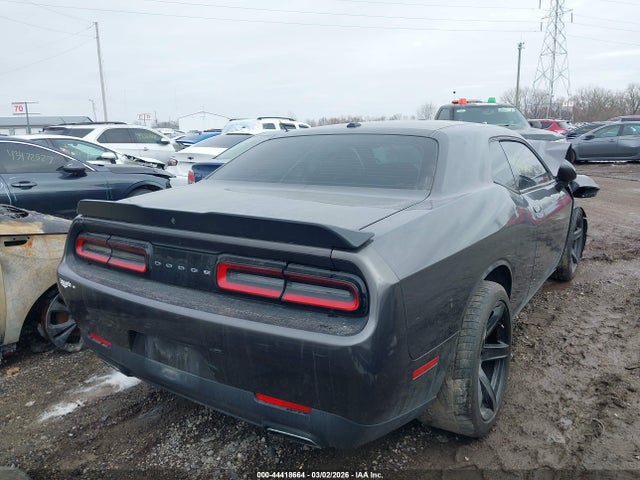 44418664 :رقم المزاد ، 2C3CDZAG9JH271187 vin ، 2018 Dodge Challenger Sxt مزاد بيع