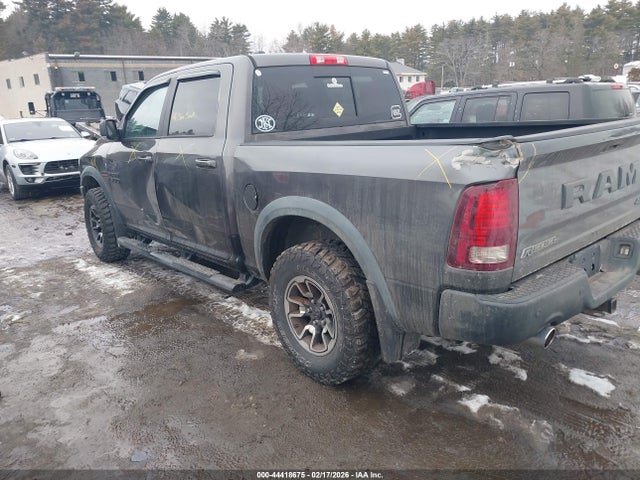 2015 RAM 1500 1C6RR7YT6FS756120 Photo 2