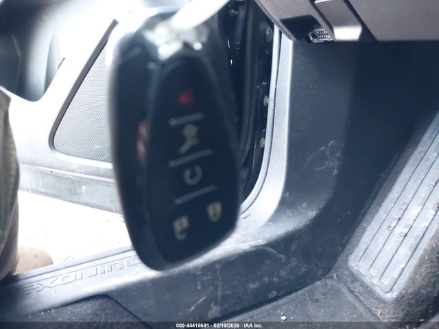 3GNAXUEV6ML395149 Chevrolet Equinox Awd Lt