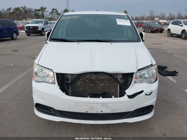 2C4RDGBG9GR352217 Dodge Grand Caravan Se Plus