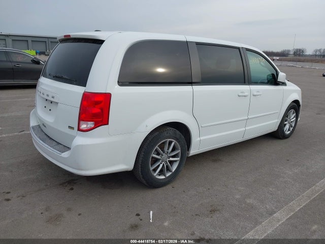 2C4RDGBG9GR352217 Dodge Grand Caravan Se Plus