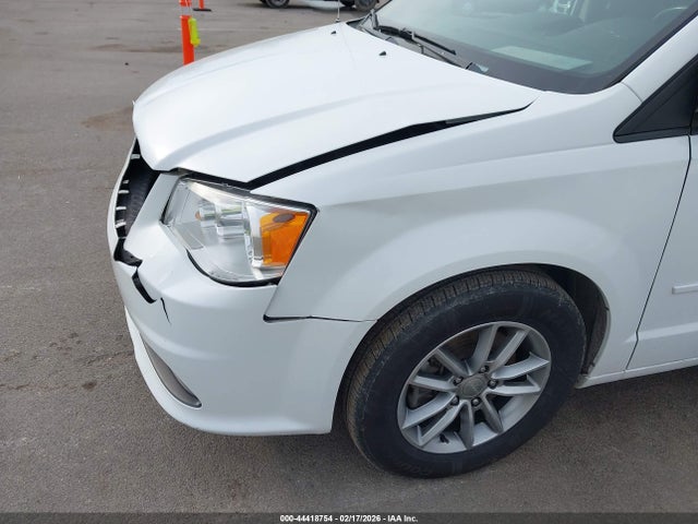 2C4RDGBG9GR352217 Dodge Grand Caravan Se Plus