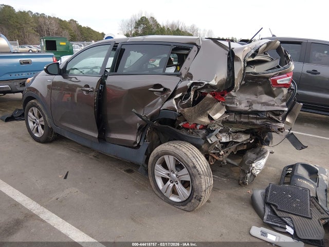 2013 KIA SPORTAGE KNDPBCA24D7358595 Photo 2