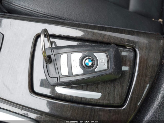 2011 Bmw 550i Xdrive მანქანა იყიდება აუქციონზე, vin: WBAFU9C58BC783206, აუქციონის ნომერი: 44418763