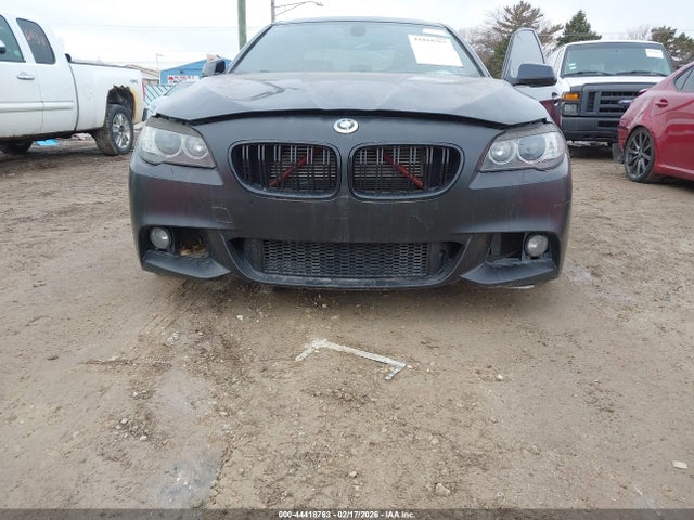 2011 Bmw 550i Xdrive მანქანა იყიდება აუქციონზე, vin: WBAFU9C58BC783206, აუქციონის ნომერი: 44418763