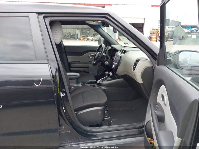 Auction sale of the 2018 Kia Soul, vin: KNDJN2A29J7590421, lot number: 44418791