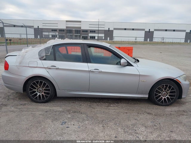 Продажа на аукционе авто 2011 Bmw 328i, vin: WBAPH5G52BNM81183, номер лота: 44418793