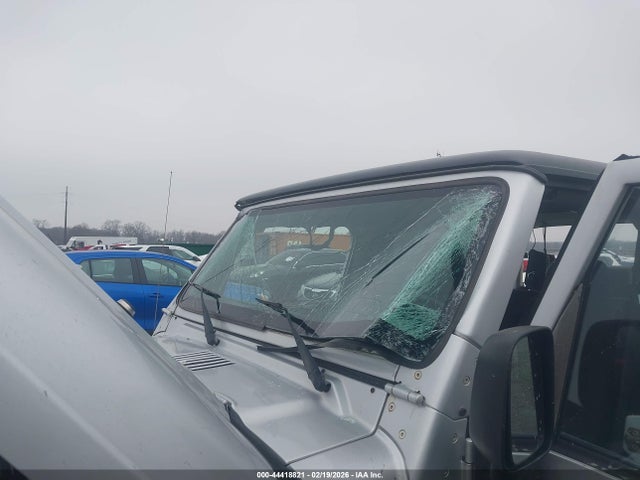 44418821 :رقم المزاد ، 1J4FA44S26P743232 vin ، 2006 Jeep Wrangler Unlimited مزاد بيع