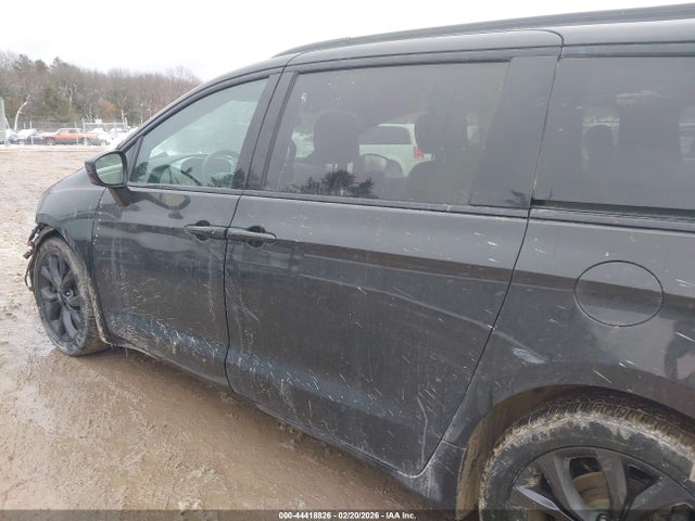 44418826 :رقم المزاد ، 2C4RC1EGXLR145728 vin ، 2020 Chrysler Pacifica Touring L Plus مزاد بيع
