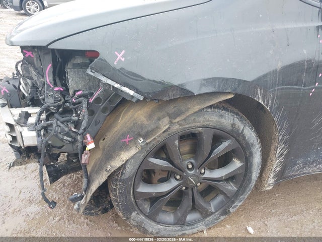 44418826 :رقم المزاد ، 2C4RC1EGXLR145728 vin ، 2020 Chrysler Pacifica Touring L Plus مزاد بيع