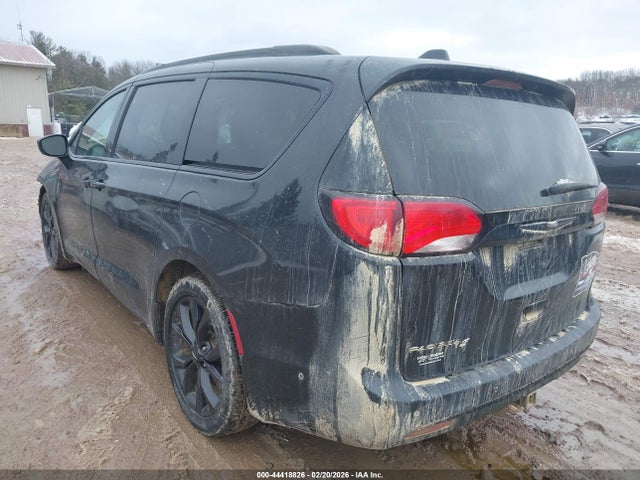 44418826 :رقم المزاد ، 2C4RC1EGXLR145728 vin ، 2020 Chrysler Pacifica Touring L Plus مزاد بيع