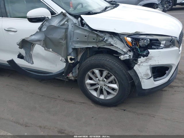 44418836 :رقم المزاد ، 5XYPG4A39GG014218 vin ، 2016 Kia Sorento 2.4l Lx مزاد بيع