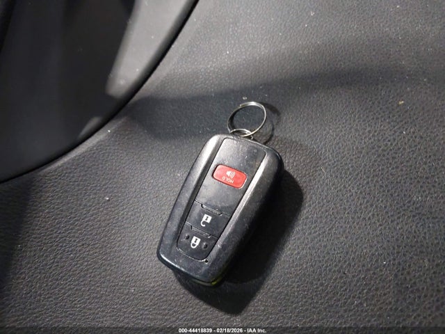 2020 TOYOTA PRIUS JTDKARFU9L3119110 Photo 10