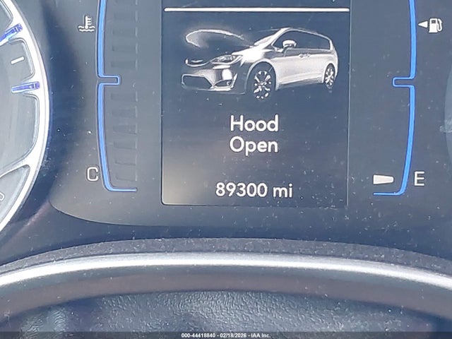 2018 Chrysler Pacifica Touring Plus მანქანა იყიდება აუქციონზე, vin: 2C4RC1FG4JR122957, აუქციონის ნომერი: 44418840