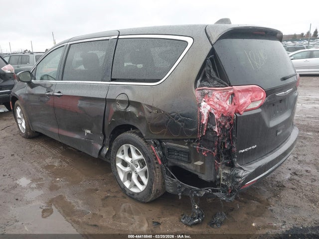 2018 Chrysler Pacifica Touring Plus მანქანა იყიდება აუქციონზე, vin: 2C4RC1FG4JR122957, აუქციონის ნომერი: 44418840