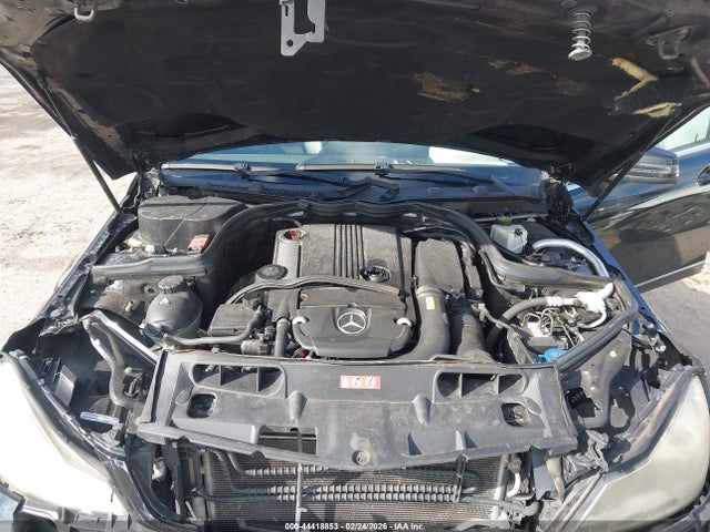 2013 Mercedes-benz C 250 Luxury/sport მანქანა იყიდება აუქციონზე, vin: WDDGF4HB1DA773561, აუქციონის ნომერი: 44418853