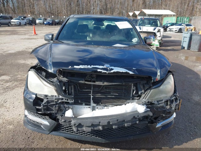 2013 Mercedes-benz C 250 Luxury/sport მანქანა იყიდება აუქციონზე, vin: WDDGF4HB1DA773561, აუქციონის ნომერი: 44418853