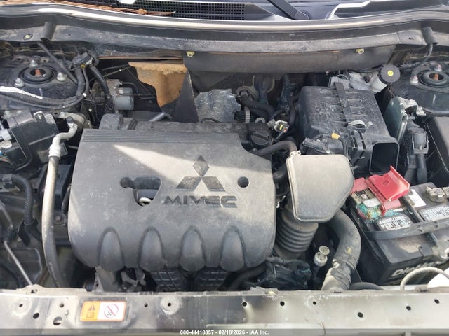 2020 MITSUBISHI OUTLANDER JA4AD3A31LZ043730 Photo 9