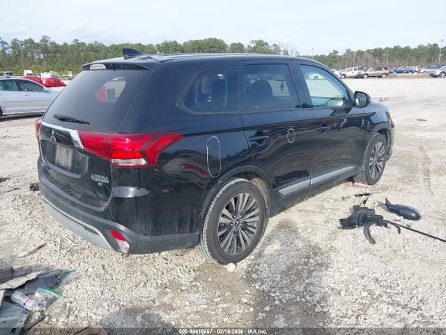 2020 MITSUBISHI OUTLANDER JA4AD3A31LZ043730 Photo 3