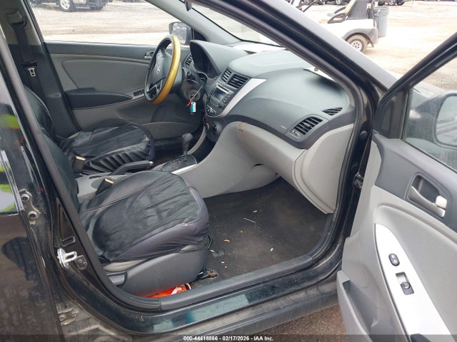 KMHCT5AE1GU238689 Hyundai ACCENT SE