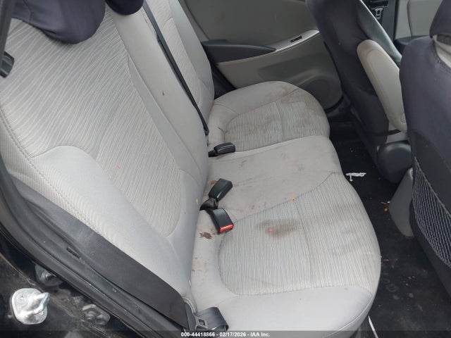 KMHCT5AE1GU238689 Hyundai ACCENT SE