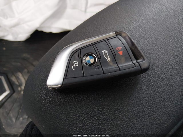 44418898 :رقم المزاد ، 3MW5U9J0XM8B48999 vin ، 2021 Bmw M340i M340i Xdrive مزاد بيع
