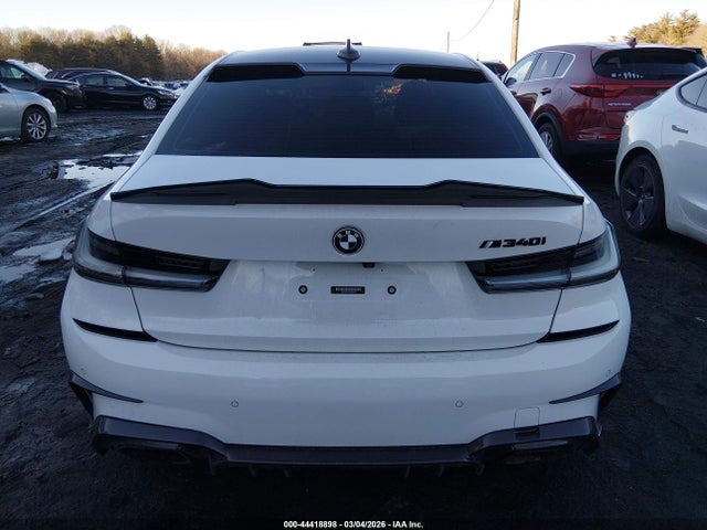44418898 :رقم المزاد ، 3MW5U9J0XM8B48999 vin ، 2021 Bmw M340i M340i Xdrive مزاد بيع