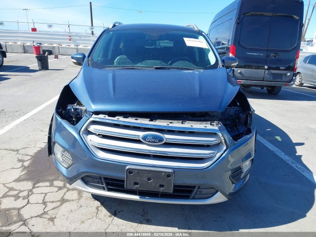 1FMCU9J97JUA91941 Ford Escape Titanium