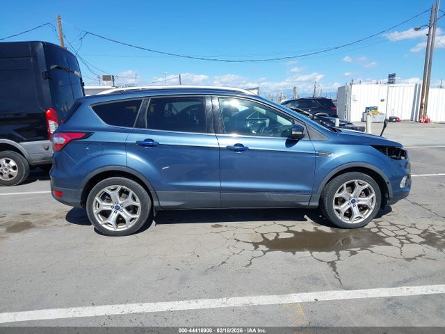 1FMCU9J97JUA91941 Ford Escape Titanium