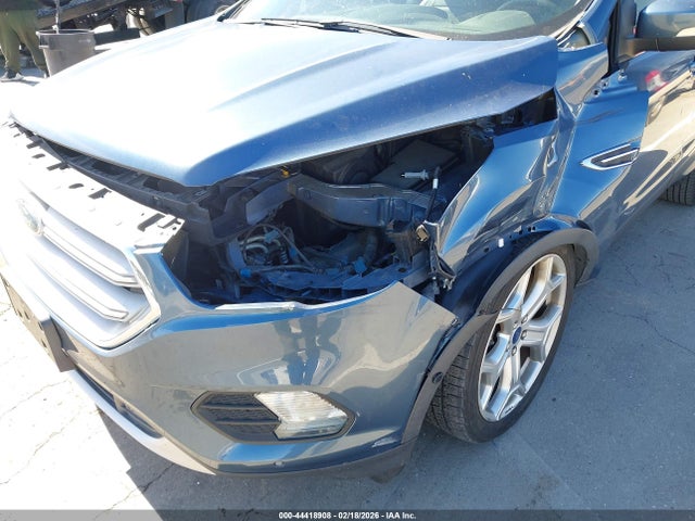 1FMCU9J97JUA91941 Ford Escape Titanium