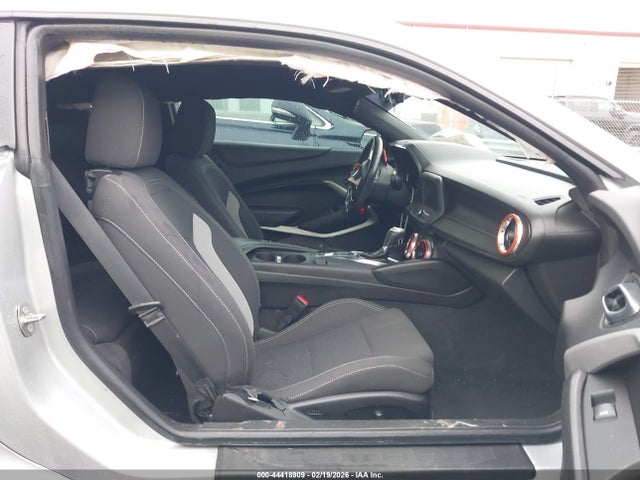 Chevrolet Camaro 1lt 2018 1G1FB1RX7J0118552 Image 5
