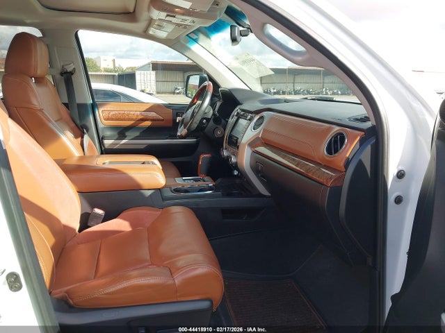 5TFAY5F1XGX522842 Toyota Tundra 1794 5.7l V8