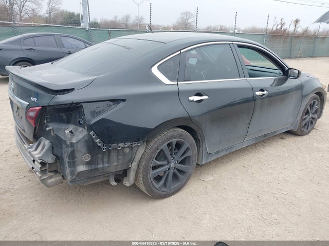 1N4AL3AP5HC247586 Nissan Altima 2.5 Sr