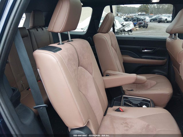 44418947 :رقم المزاد ، 5TDADAB59SS013059 vin ، 2025 Toyota Grand Highlander Hybrid Platinum Max مزاد بيع
