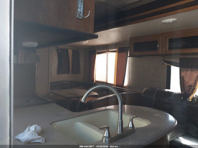 Wildcat Travel Trailer 2016 4X4TWDG26G8801435 Image 5