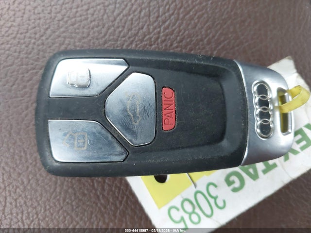 2017 AUDI A4 WAUENAF46HN065745 Photo 10