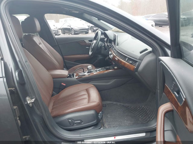 2017 AUDI A4 WAUENAF46HN065745 Photo 4
