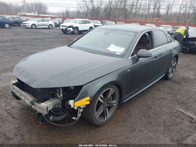 2017 AUDI A4 WAUENAF46HN065745 Photo 5