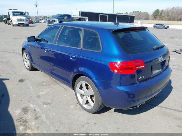 2013 AUDI A3 WAUKJAFMXDA026771 Photo 2