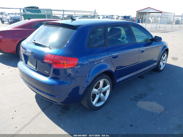 2013 AUDI A3 WAUKJAFMXDA026771 Photo 3