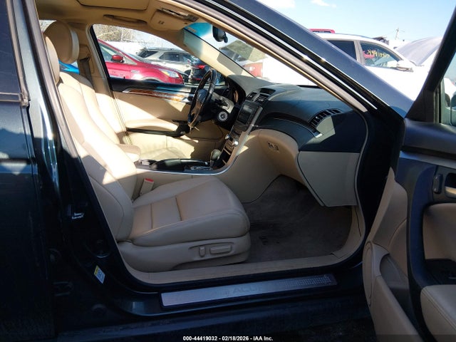 Продажа на аукционе авто 2004 Acura Tl, vin: 19UUA66244A049018, номер лота: 44419032