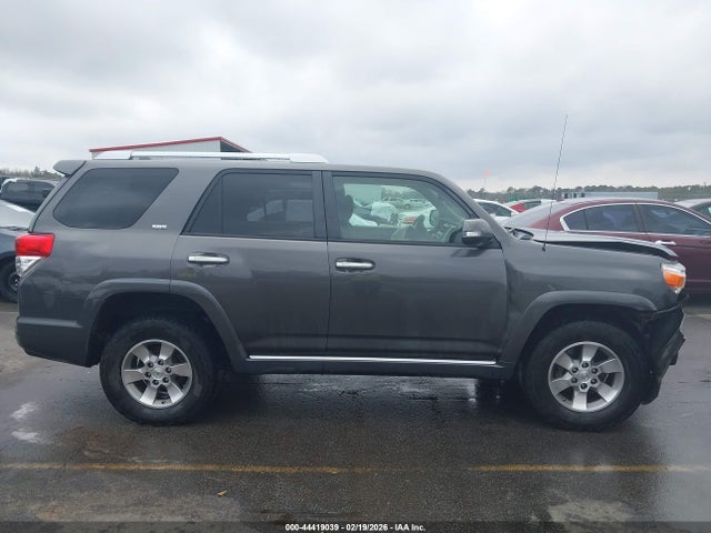 44419039 :رقم المزاد ، JTEBU5JR4A5030657 vin ، 2010 Toyota 4runner Sr5 V6 مزاد بيع